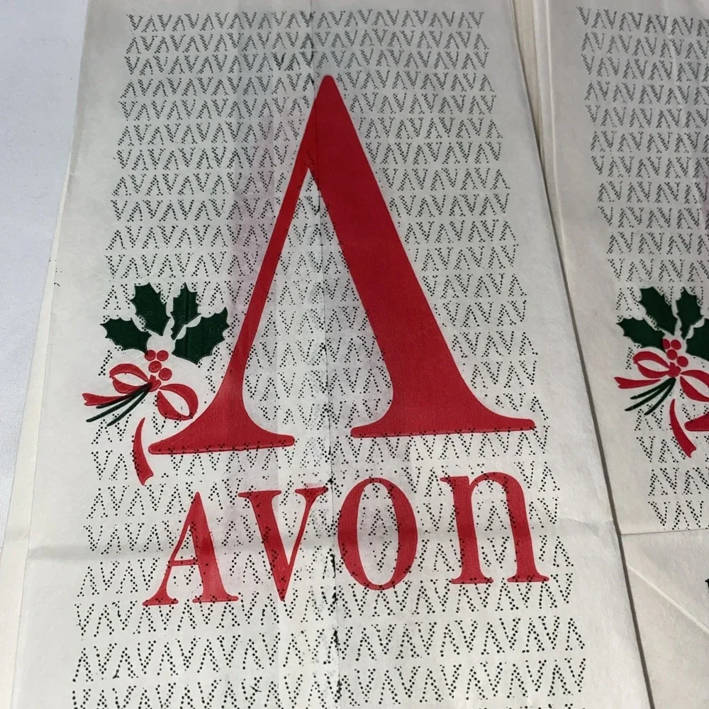 25 Vintage Avon 1993 Christmas Paper Bags 11 X 5.5 Inches. Read Description